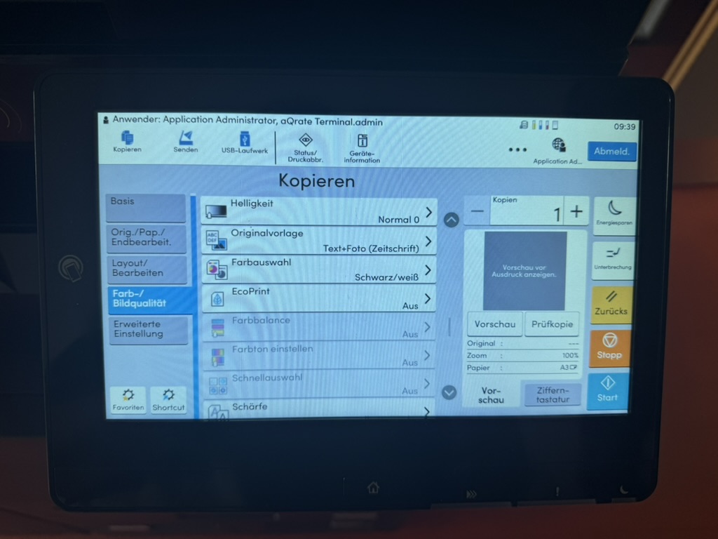 Touchscreen im Menü Kopieren, Registerkarte Farb-/Bildqualität mit Helligkeit, Originalvorlage, Farbauswahl und EcoPrint